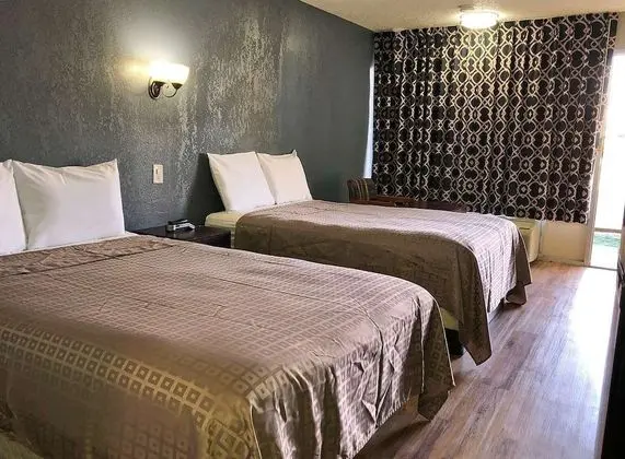 Oda, 2 Çift Kişilik Yatak, Sigara İçilmez