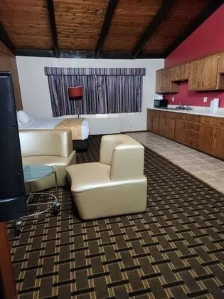 Deluxe Süit, 1 En Büyük (King) Boy Yatak, Sigara İçilmez, Küçük Mutfak (High Ceiling)