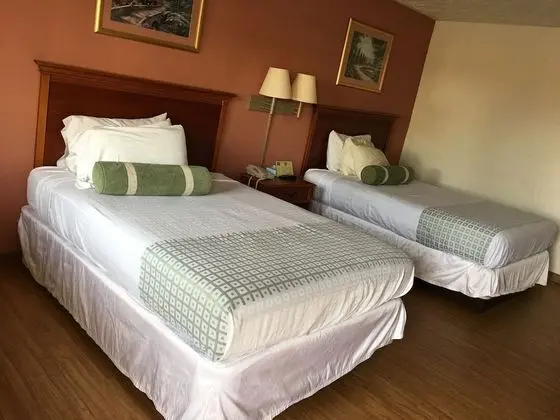 Oda, 2 Çift Kişilik Yatak, Sigara İçilmez