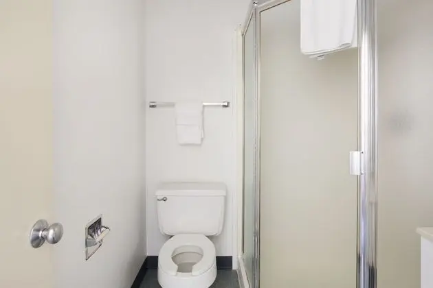 Oda, 2 Çift Kişilik Yatak, Sigara İçilmez