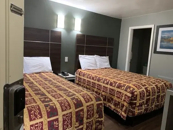 Oda, 2 Çift Kişilik Yatak, Sigara İçilmez