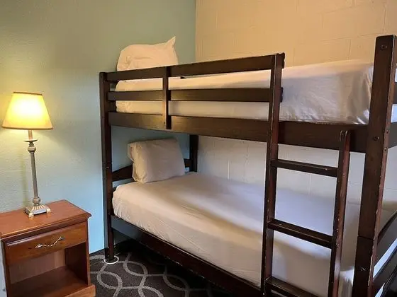 Süit, Birden Çok Yatak Odası, Sigara İçilmez