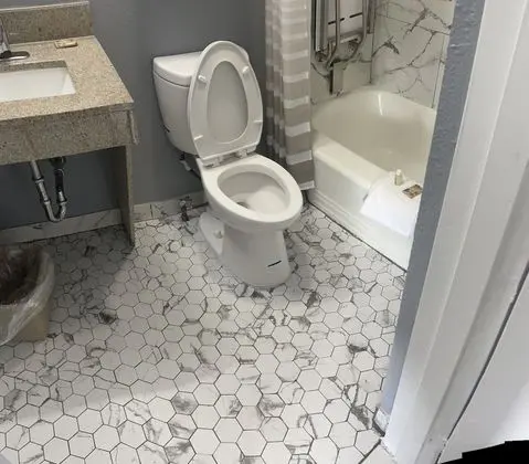 Oda, 1 En Büyük (King) Boy Yatak, Engellilere Uygun, Sigara İçilebilir