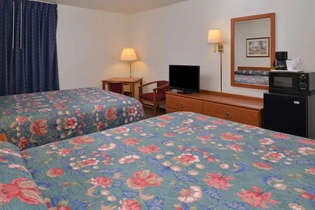 Oda, 2 Büyük (Queen) Boy Yatak, Sigara İçilmez