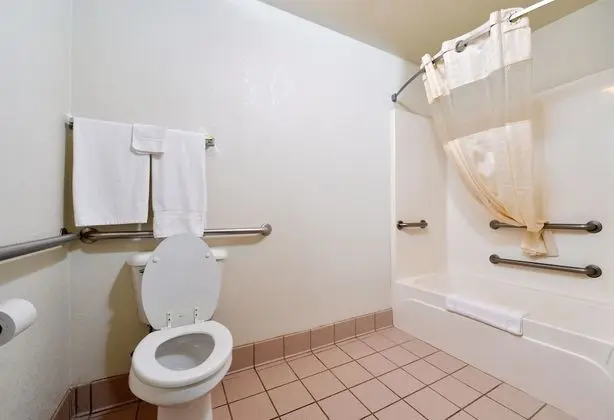 Oda, 2 Büyük (Queen) Boy Yatak, Sigara İçilmez