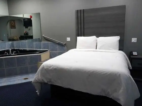 Süit, 1 Büyük (Queen) Boy Yatak, Sigara İçilmez (Jacuzzi)