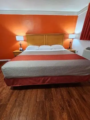 Standard Oda, 1 En Büyük (King) Boy Yatak, Sigara İçilmez, Buzdolabı ve Mikrodalga