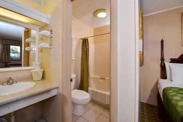 Süit, 1 En Büyük (King) Boy Yatak, Sigara İçilmez, Sıcak Su Küveti