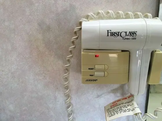 Oda, 2 Çift Kişilik Yatak, Sigara İçilmez