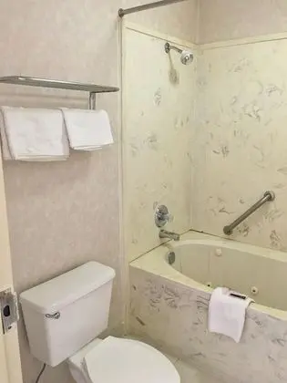 Süit, 1 En Büyük (King) Boy Yatak, Sigara İçilebilir