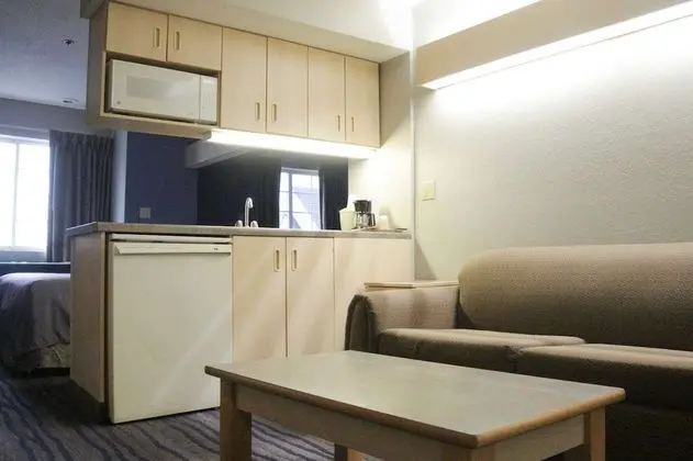 Süit, 1 Büyük (Queen) Boy Yatak, Sigara İçilmez, Mutfak