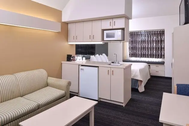 Süit, 1 En Büyük (King) Boy Yatak, Sigara İçilmez