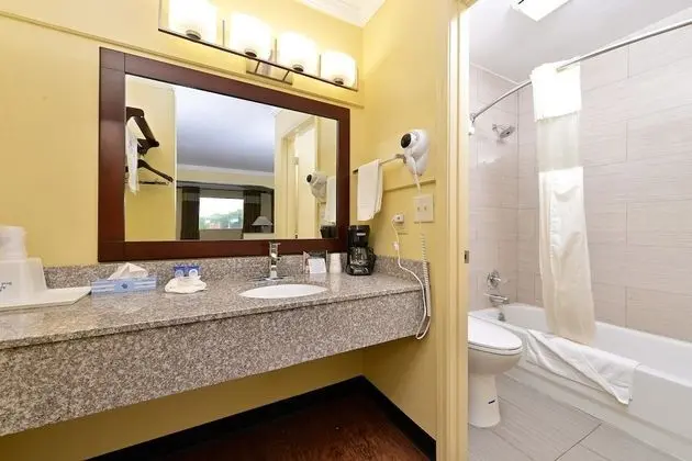 Oda, Birden Çok Yatak, Sigara İçilmez (3 Double Beds)