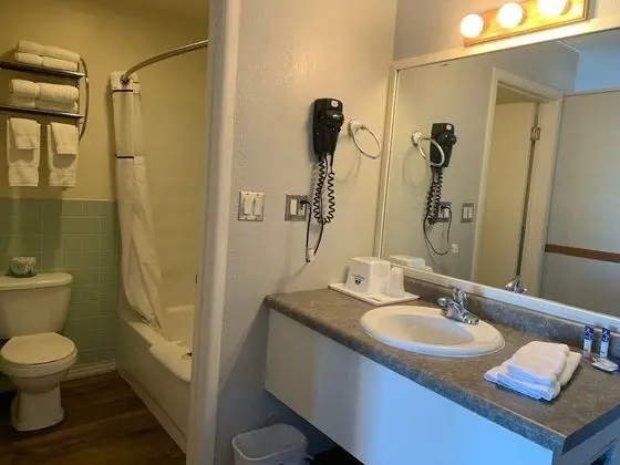 Oda, Sigara İçilmez (2 Queen Beds and 1 Twin Bed)