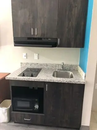 Deluxe Room, 1 King Bed, Smoking, Kitchenette