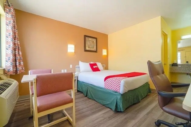 Oda, 1 Büyük (Queen) Boy Yatak