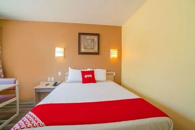 Oda, 1 Büyük (Queen) Boy Yatak