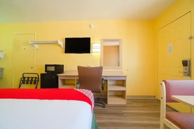 Oda, 1 Büyük (Queen) Boy Yatak