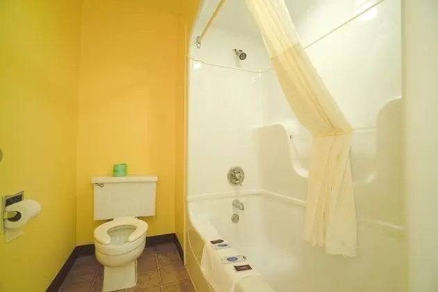 Oda, 1 Büyük (Queen) Boy Yatak