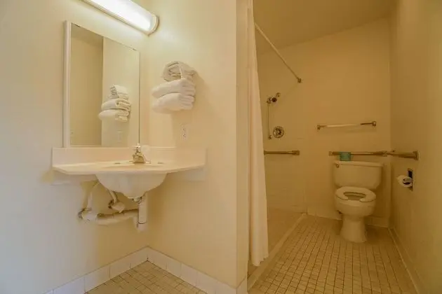 Oda, 1 Büyük (Queen) Boy Yatak, Engellilere Uygun