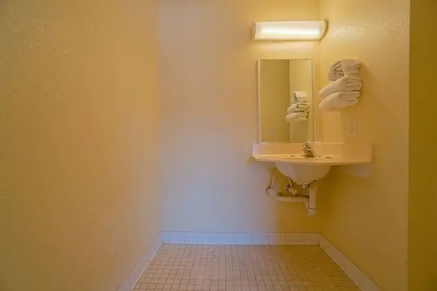 Oda, 1 Büyük (Queen) Boy Yatak, Engellilere Uygun