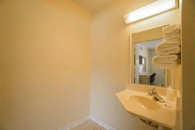 Oda, 1 Büyük (Queen) Boy Yatak, Engellilere Uygun