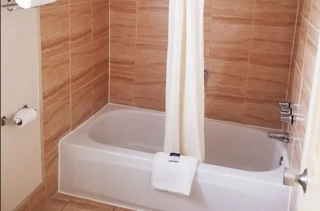 Süit, Sigara İçilmez (3 Queen Beds)