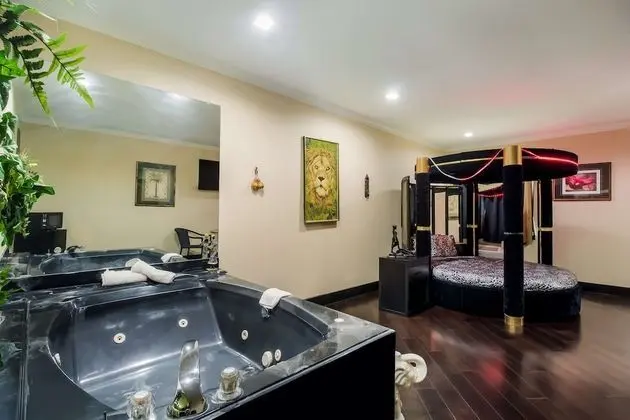 Oda, 1 En Büyük (King) Boy Yatak (Jacuzzi)
