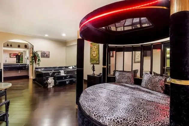 Oda, 1 En Büyük (King) Boy Yatak (Jacuzzi)