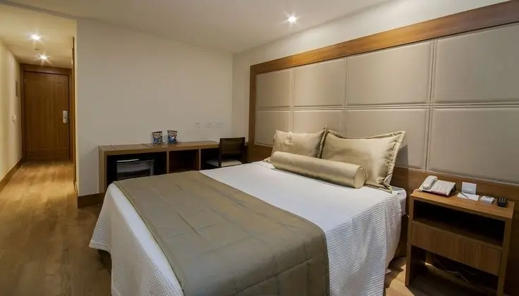 Deluxe Tek Büyük Yataklı Oda