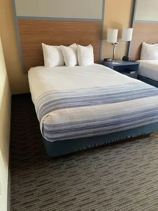 Oda, 2 Büyük (Queen) Boy Yatak, Sigara İçilmez