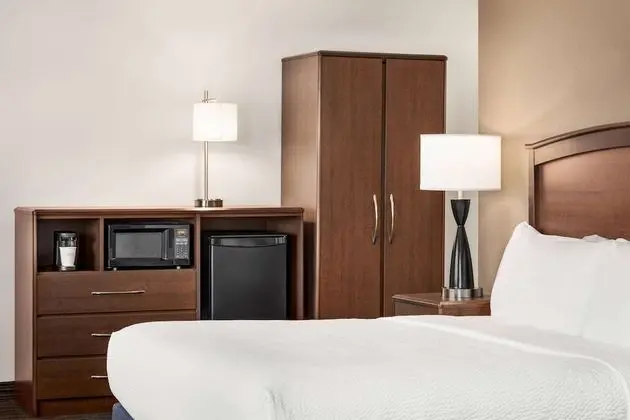 Süit, 1 En Büyük (King) Boy Yatak, Sigara İçilmez