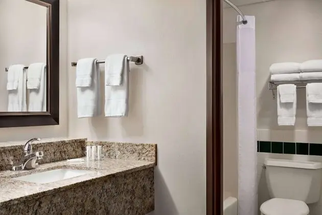 Süit, 2 Büyük (Queen) Boy Yatak, Sigara İçilmez