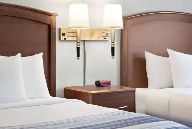 Oda, 2 Çift Kişilik Yatak, Engellilere Uygun, Sigara İçilmez