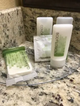 Oda, 2 Çift Kişilik Yatak, Engellilere Uygun, Sigara İçilmez