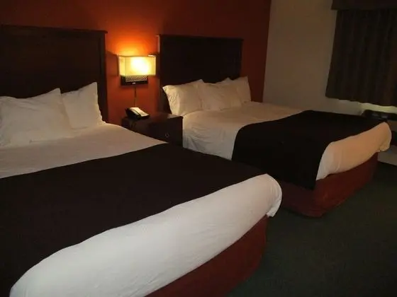 Oda, 2 Büyük (Queen) Boy Yatak, Sigara İçilmez