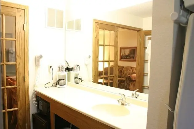 Süit, 1 En Büyük (King) Boy Yatak, Sigara İçilmez, Şömine (One-Bedroom, Hot Tub)