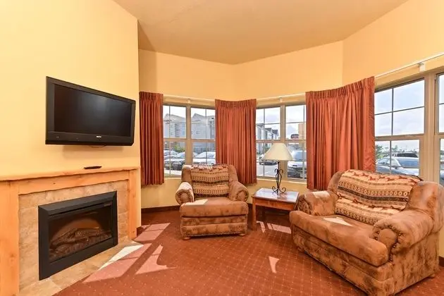 Deluxe Süit, 1 En Büyük (King) Boy Yatak, Engellilere Uygun, Sigara İçilmez (One-Bedroom Suite)