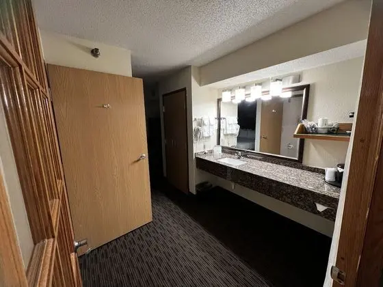 Süit, 1 En Büyük (King) Boy Yatak, Sigara İçilmez