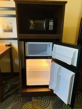 Oda, 2 Büyük (Queen) Boy Yatak, Sigara İçilmez