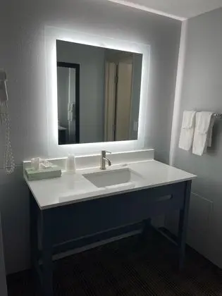 Oda, Sigara İçilmez (1 Queen Murphy Bed)