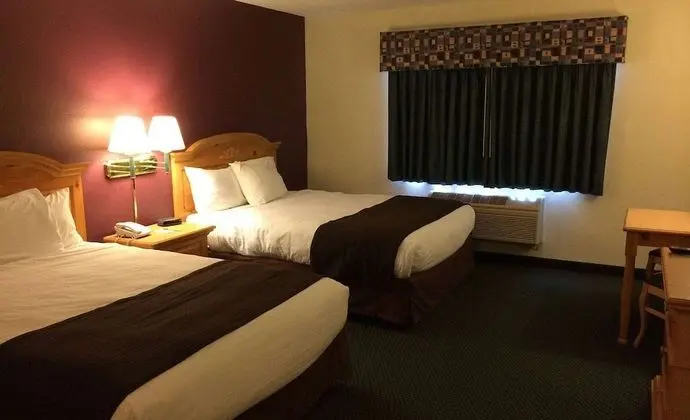 Oda, 2 Büyük (Queen) Boy Yatak, Sigara İçilmez