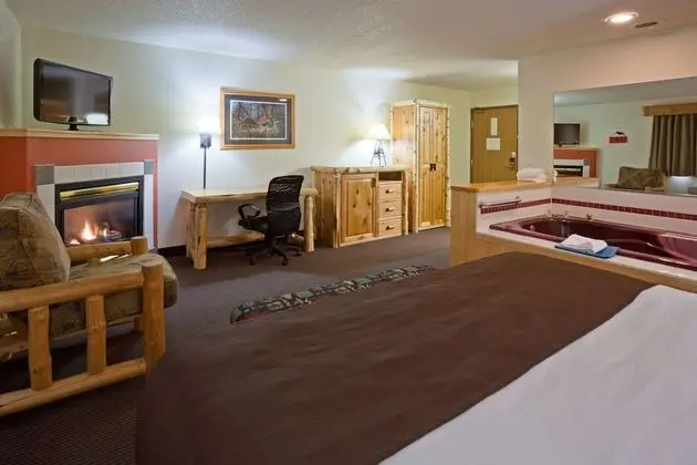 Superior Studio Suite, 1 King Bed, Jacuzzi, Fireplace, Non Smoking