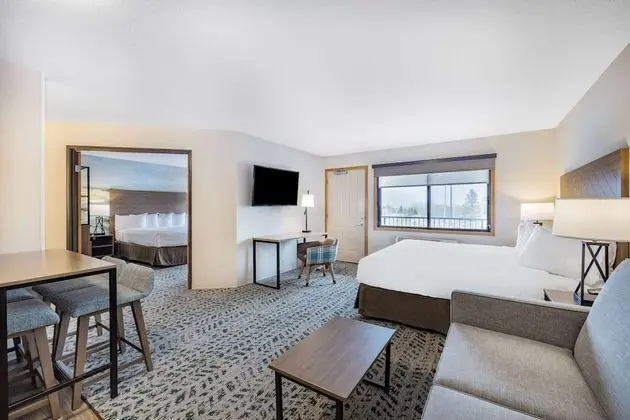 Deluxe Süit, 1 Yatak Odası, Sigara İçilmez (1 King Bed & 1 Queen Bed)