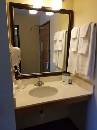 Oda, 2 Büyük (Queen) Boy Yatak, Sigara İçilmez