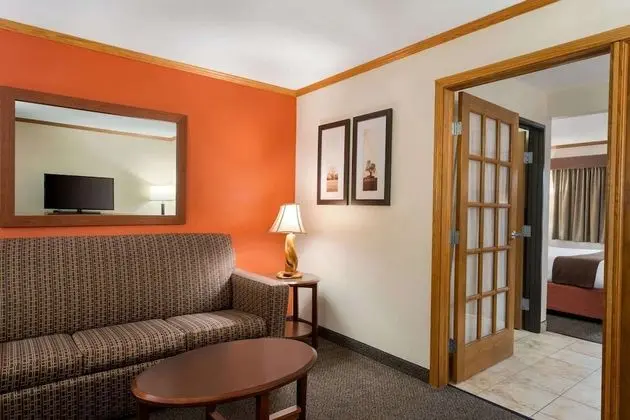 Süit, 1 En Büyük (King) Boy Yatak, Sigara İçilmez (One-Bedroom)