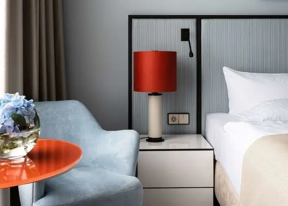 Comfort Tek Büyük Yataklı Oda, Avlu Manzaralı