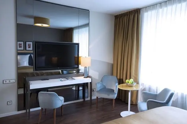 Deluxe Tek Büyük Yataklı Oda, 1 Çift Kişilik Yatak, Nehir Manzaralı