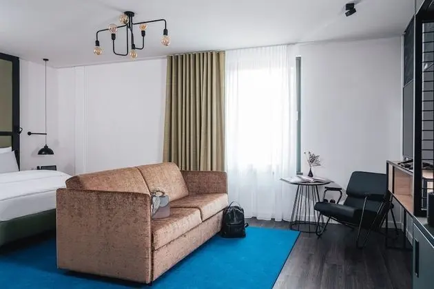 Premium Tek Büyük Yataklı Oda