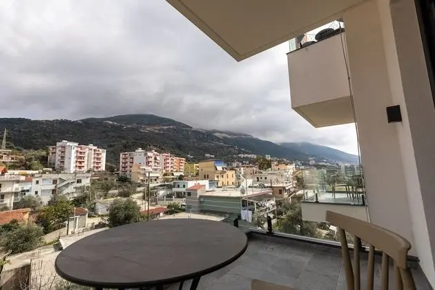 İki Ayrı Yataklı Oda, Dağ Manzaralı